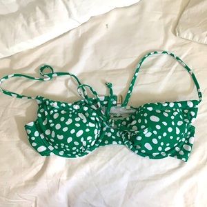 SHEIN Bikini Top (**NEVER WORN**)